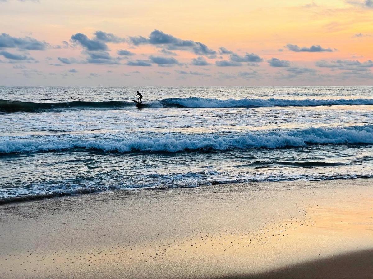 Hikkaduwa Backyard Beach Homestay 高尔 外观 照片