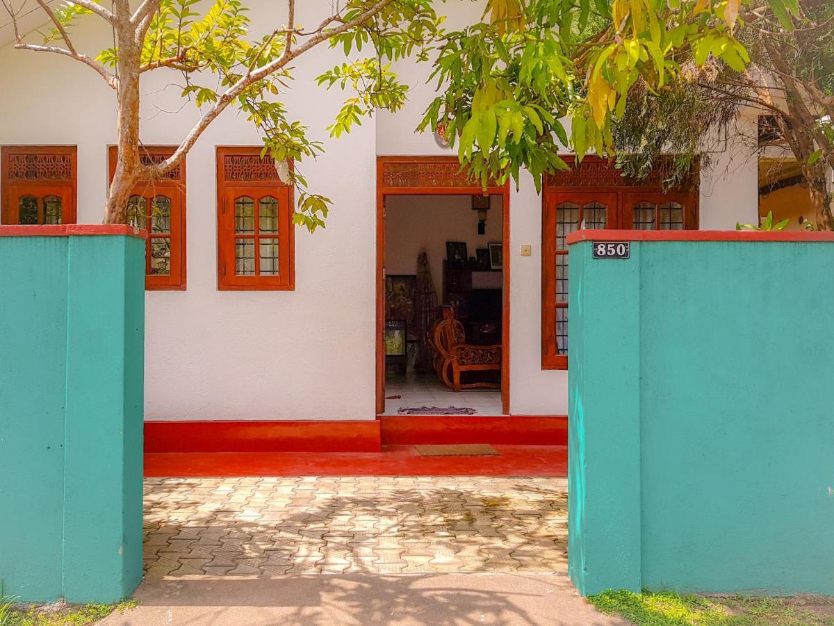 Hikkaduwa Backyard Beach Homestay 高尔 外观 照片